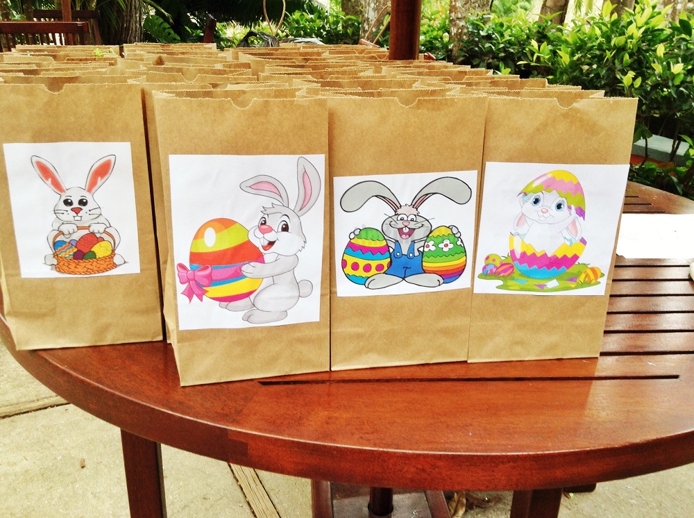 Easter-Egg-Hunt-Bags-2015