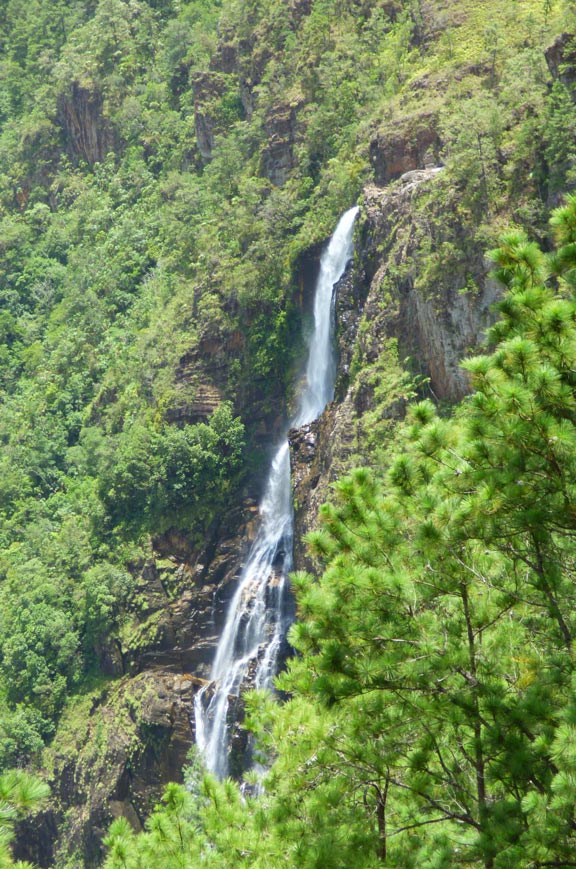 chaa-creek-pine-ridge-1000-foot-falls