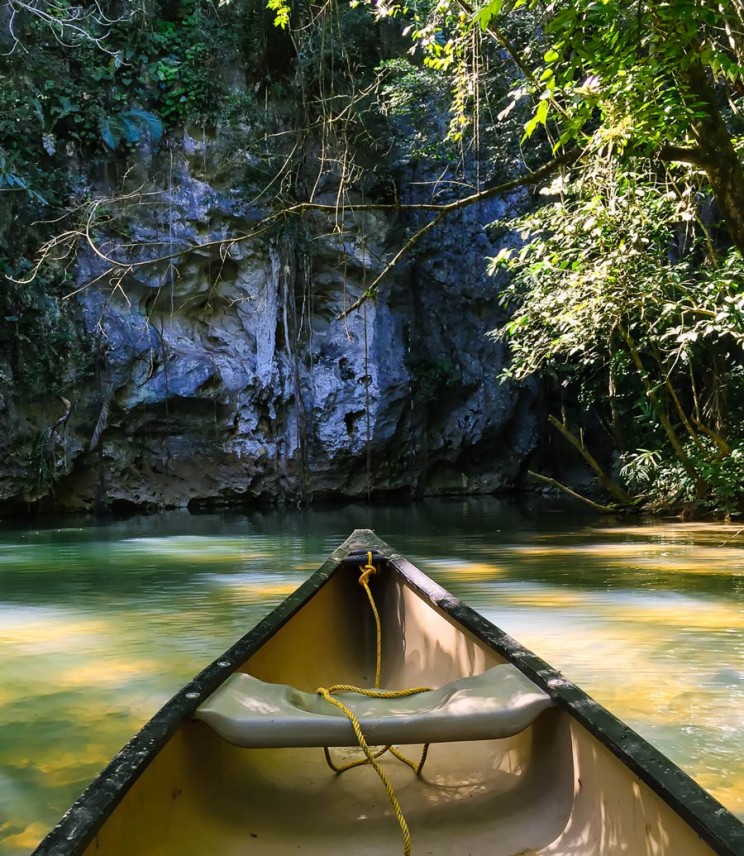 Barton Creek Canoeing in Belize