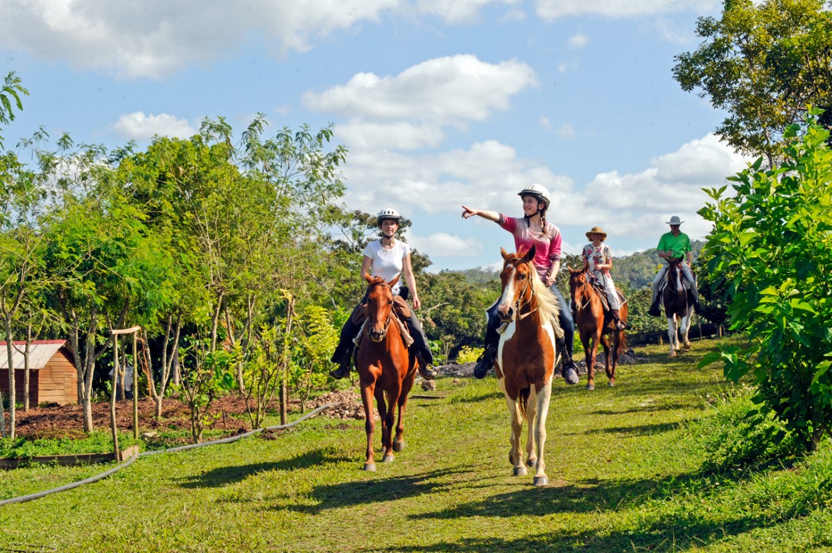Belize-Horseback-Riding-Maya-Organic-Farm