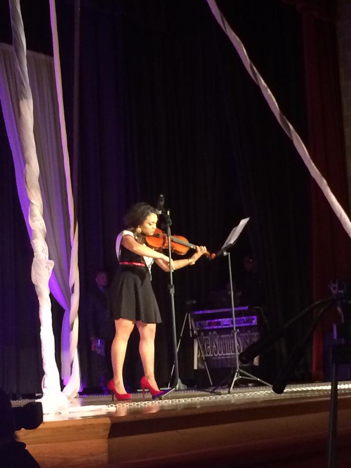 The beautifully talented Rheisha Shol plays the Violin!