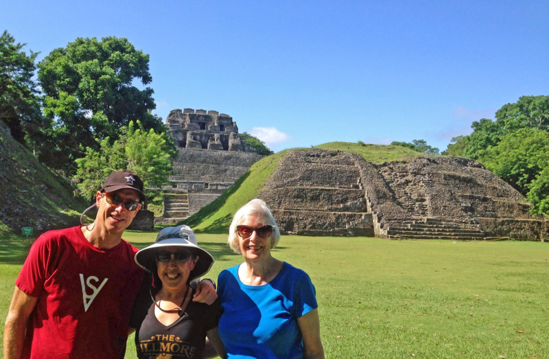Best-selling author & Marketing Strategist David Meerman Scott visits Belize again!
