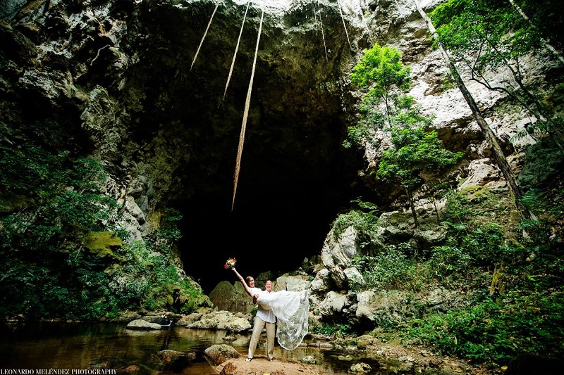 belize-cave-wedding-photo