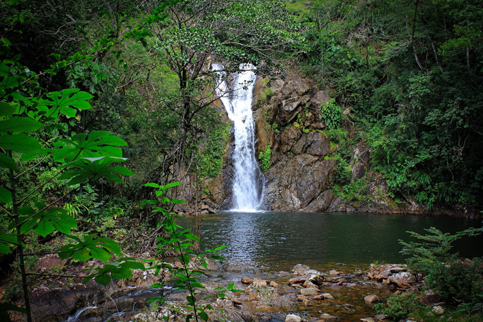 la-capitana-pontoon-tour-belize-waterfalls-chaa-creek
