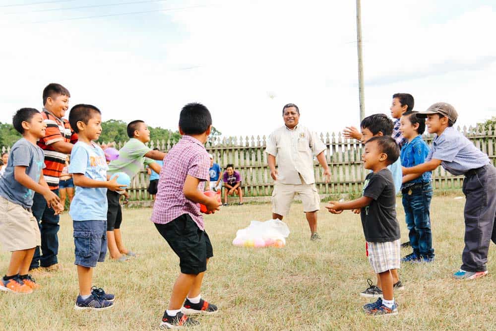 chaa creek corozalito funday kids playing balloon toss