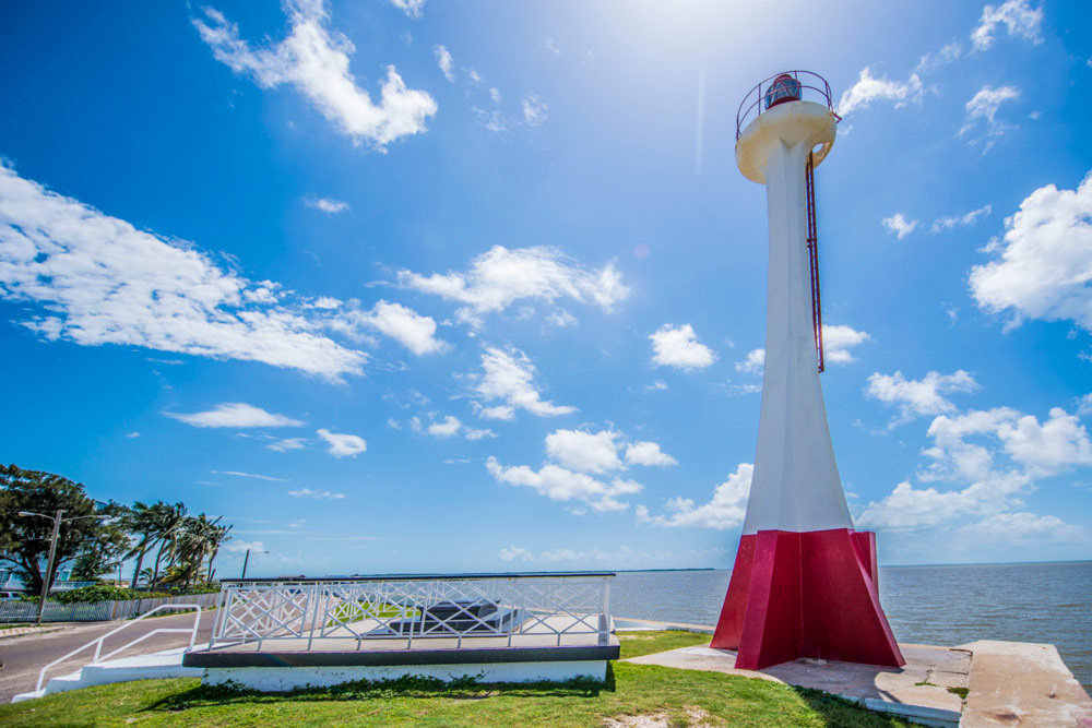 baron bliss lighthouse Belize tomb