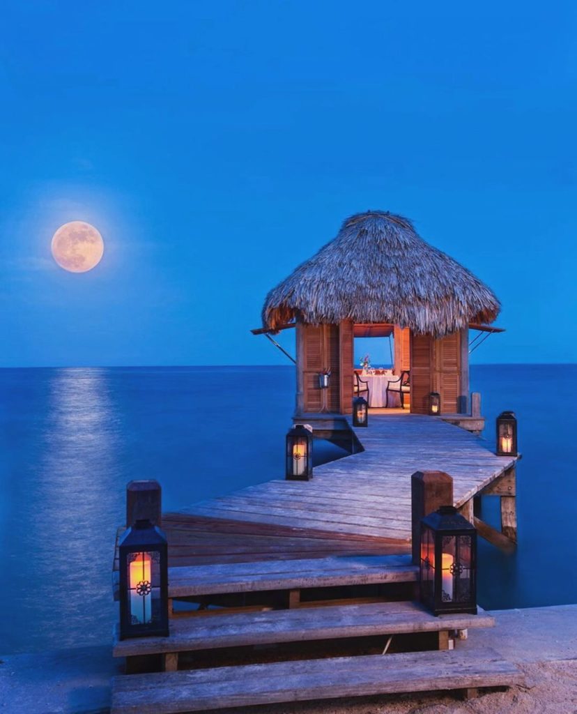 Romantic dining at Victoria house resort on ambergris Caye belize